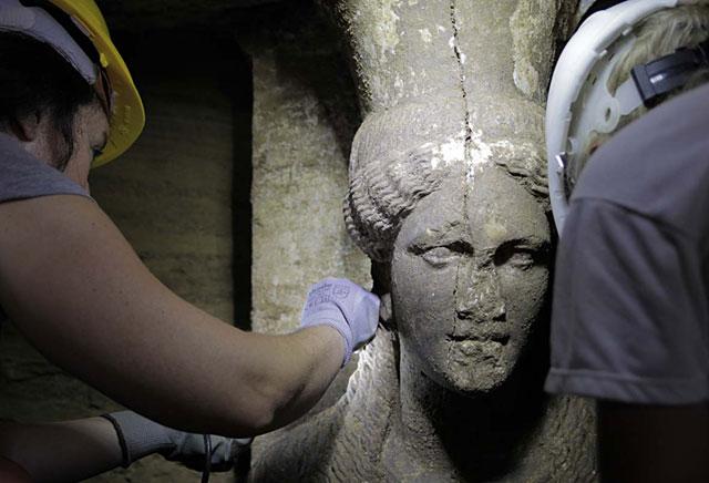 The first day the Caryatids came to light