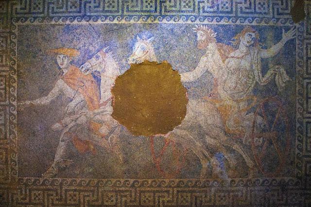 The mosaic revealed is the Abduction of Persephone by Pluto - New photos